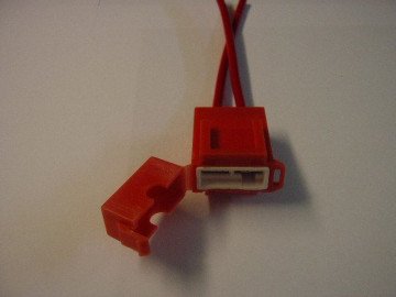 AUTO FUSE HOLDER