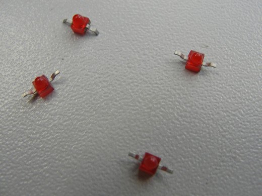Светодиод  2.1/2.8 mm RED  smd