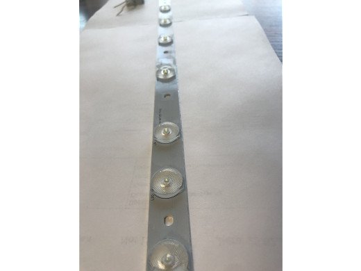 LED подсветка 1 (един) брой  32''-11 LEDS +DRIVER