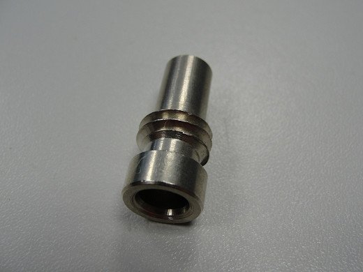 Букса UHF-005