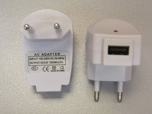 Адаптер  USB CHARGER WITH EUROPEAN PINS