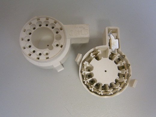 Цокъл SOCKET CRT HPS0510-010-100