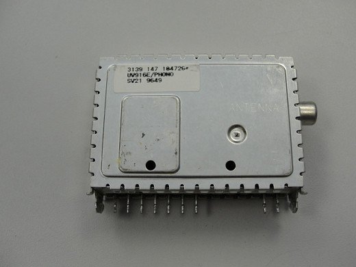 ТВ тунер UV916E