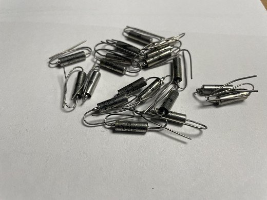 Кондензатор: танталов 10UF/15V TANTALUM K53-4