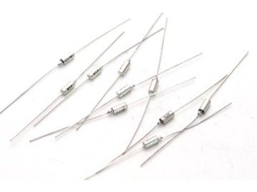 68UF/5V AXIAL TANTALUM