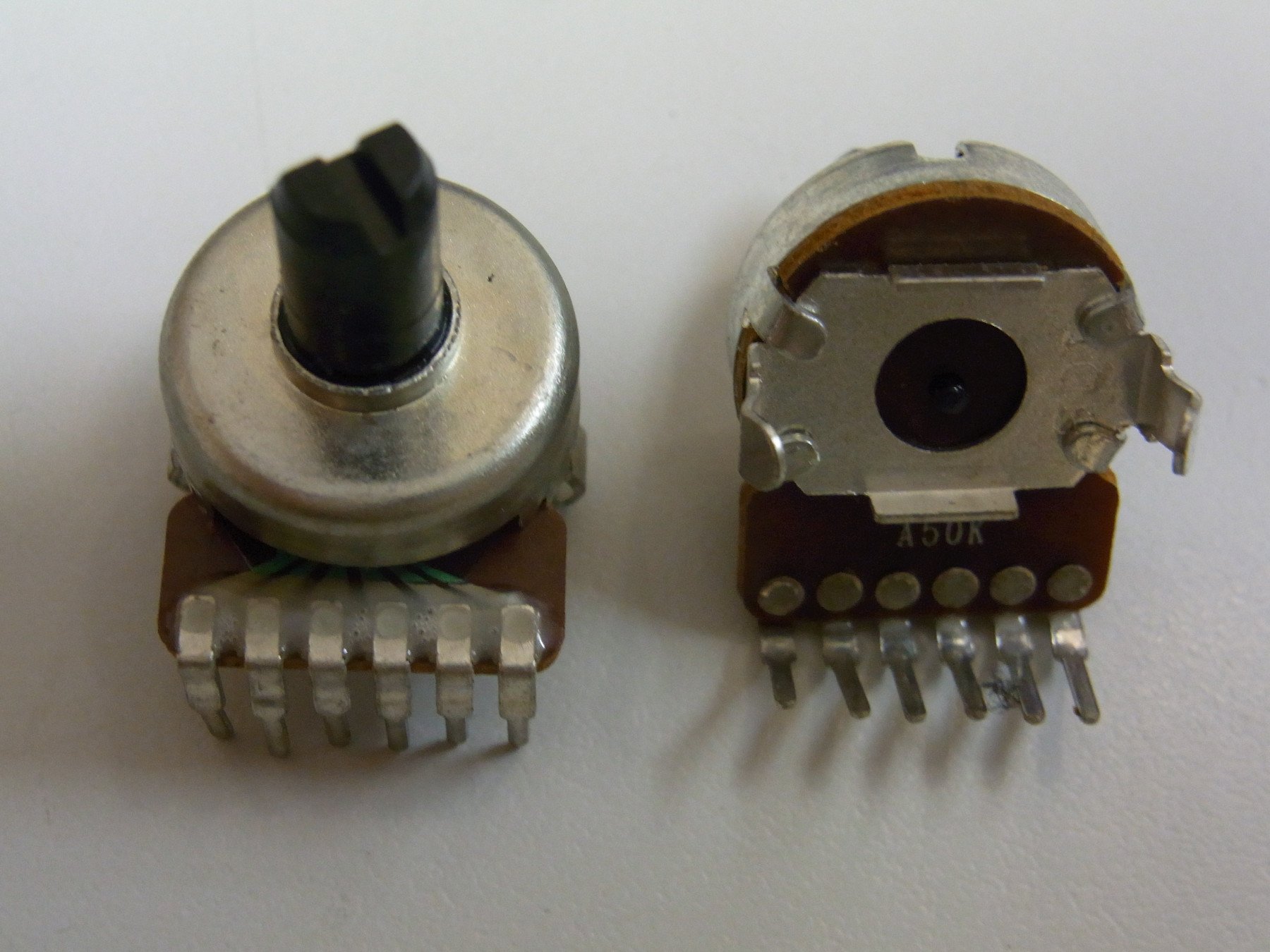 Потенциометър POTENTIOMETER A50K КСП Електроникс