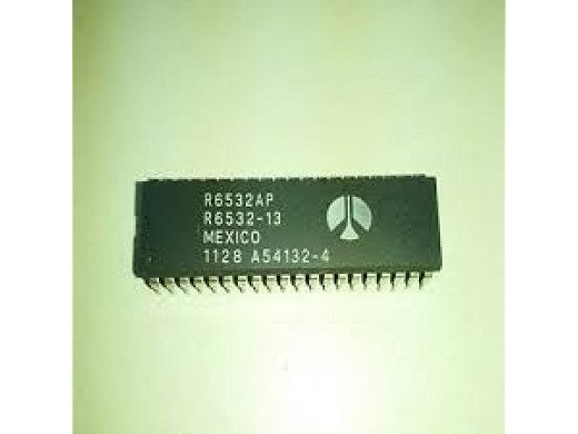 Интегр.схема  R6532AP DIP-40