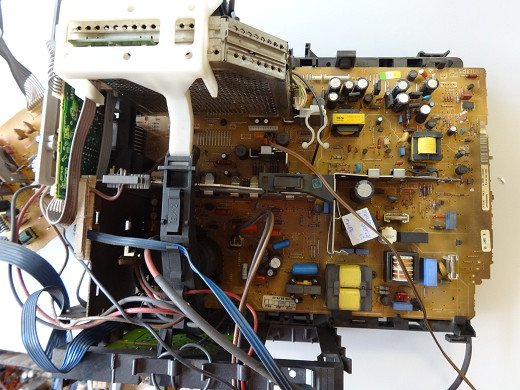 ТВ платка  TV CHASSIS EM5E 32PW9527/2